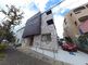 落ち着いた外観の居宅建物