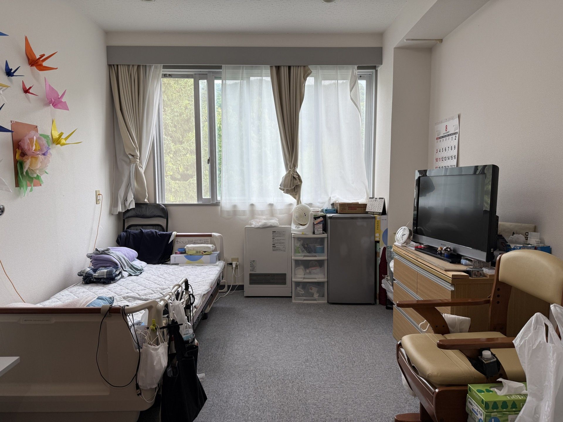 明るい個室の一角