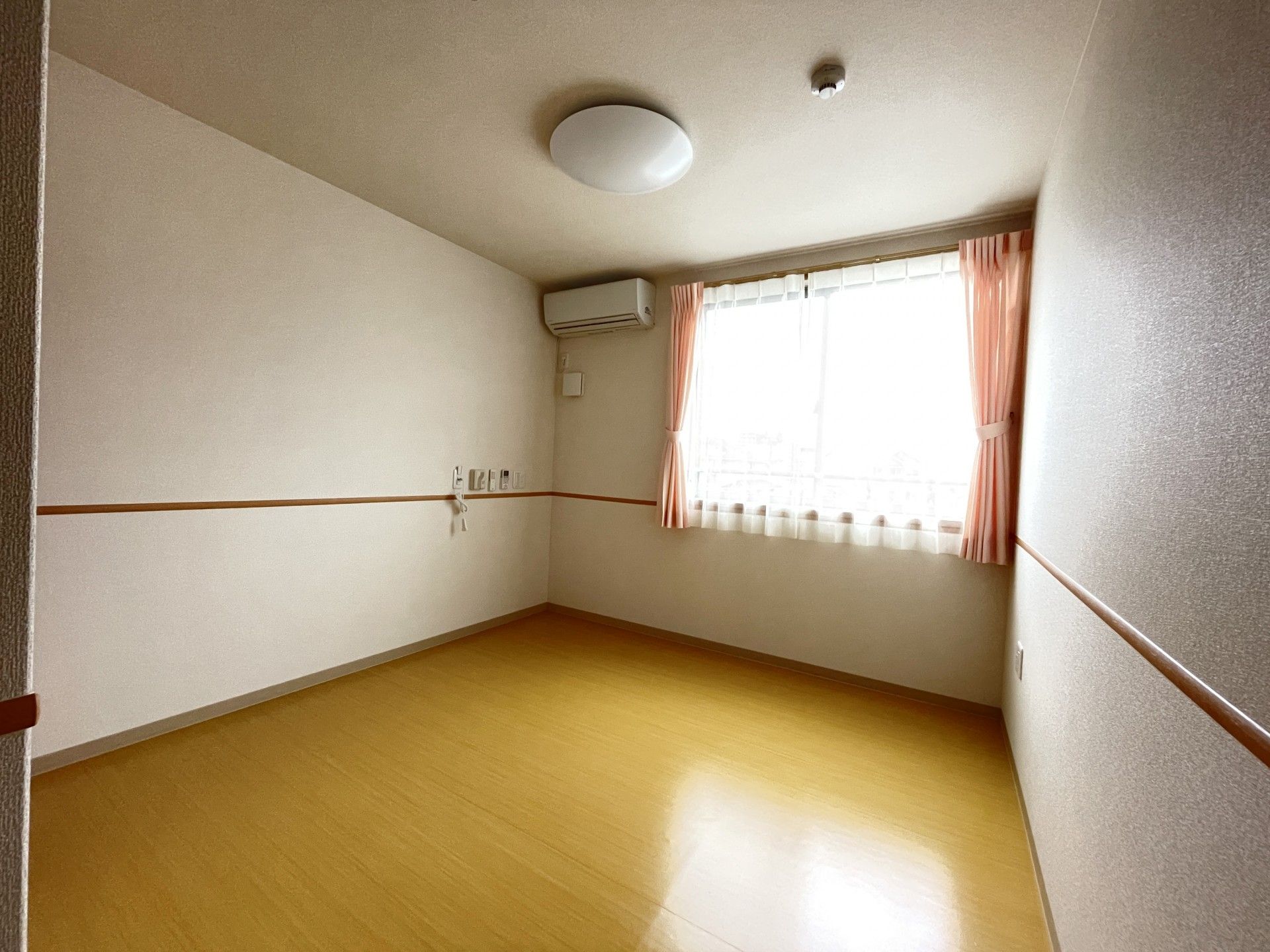エアコンが設置された居室