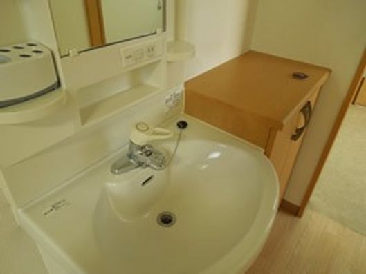 居室B