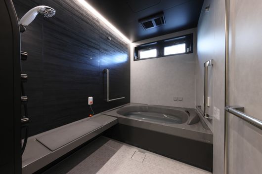 洋風浴室（1階）