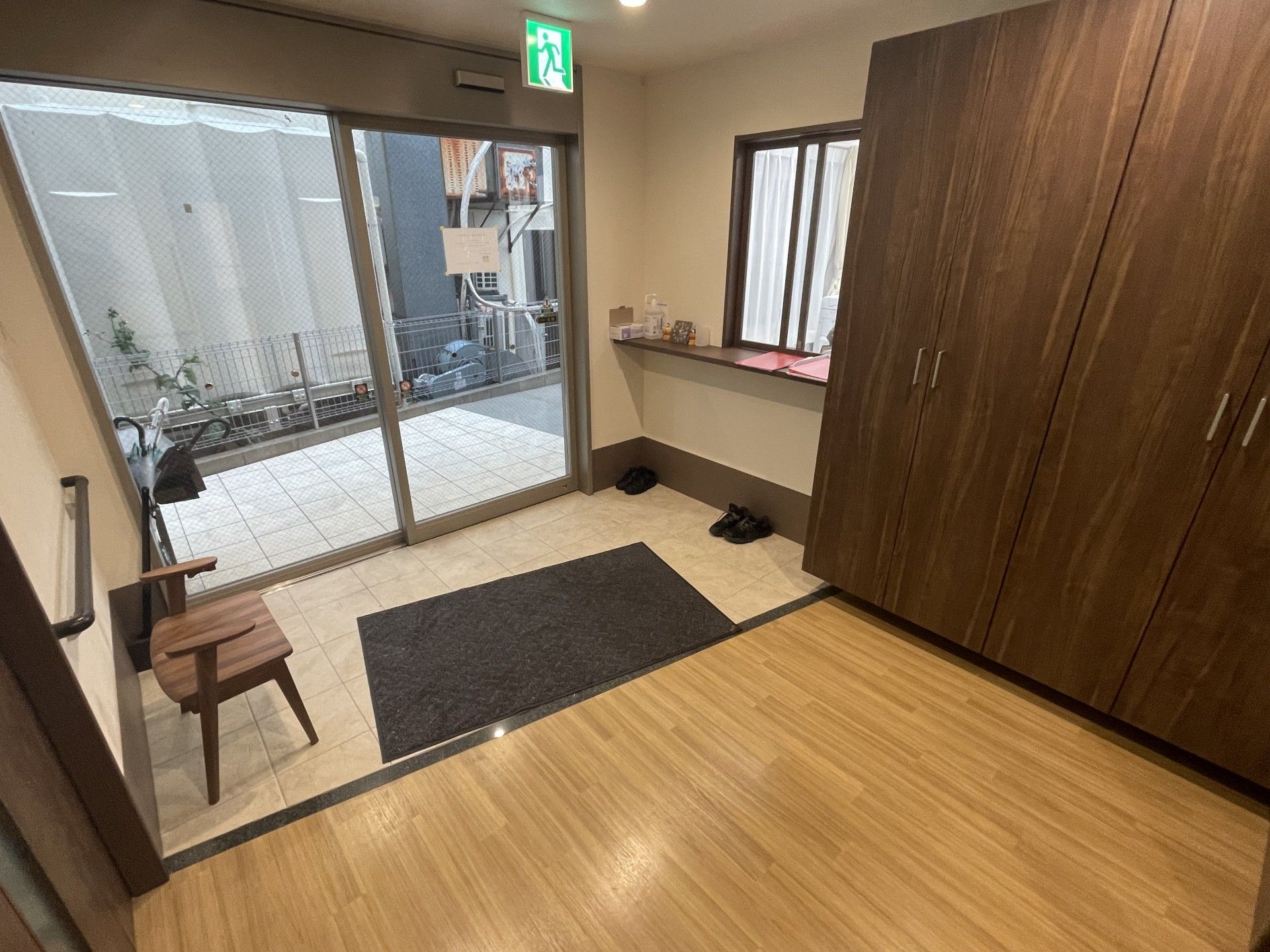 明るい玄関ホール