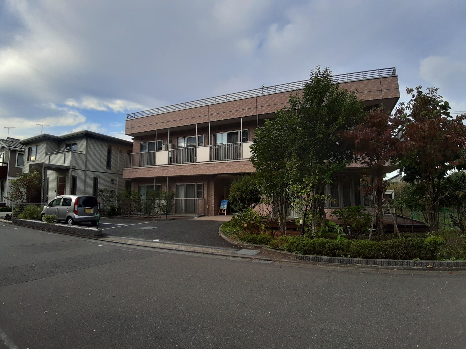 2階建ての建物