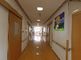 明るい廊下の様子