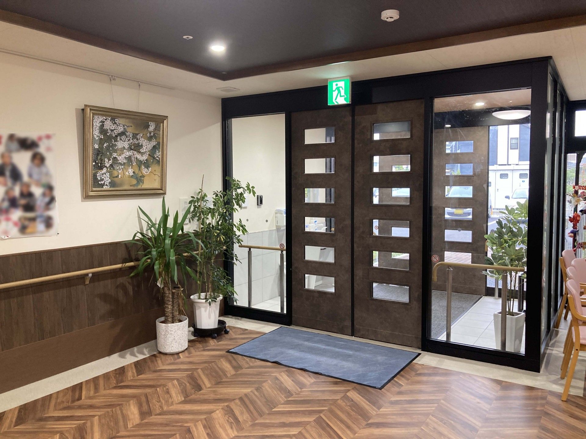 落ち着いた雰囲気の玄関