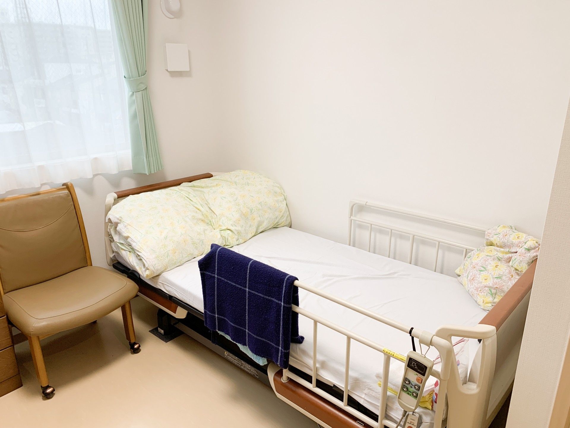 快適な個室の寝室