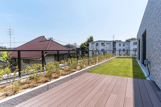 3階ウッドデッキ