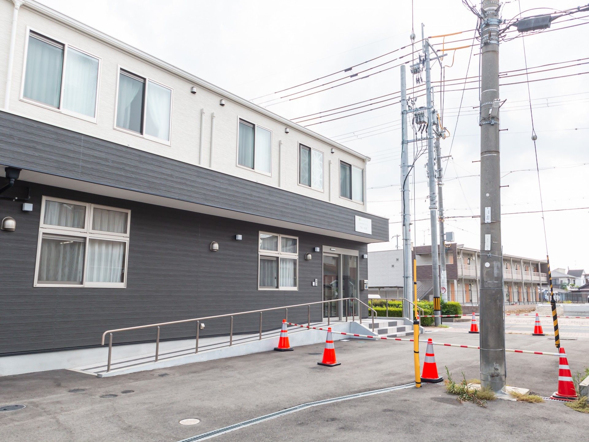 清潔感のある建物の外観