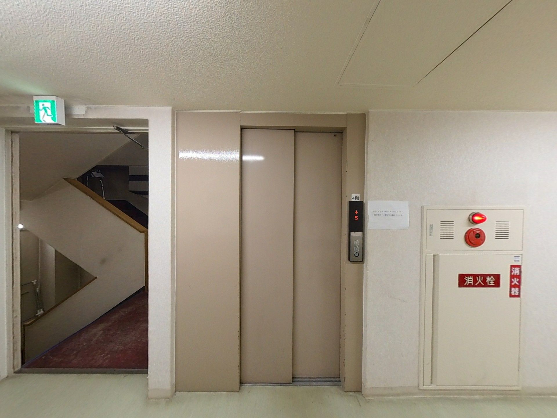 バリアフリーエレベーター設置場所