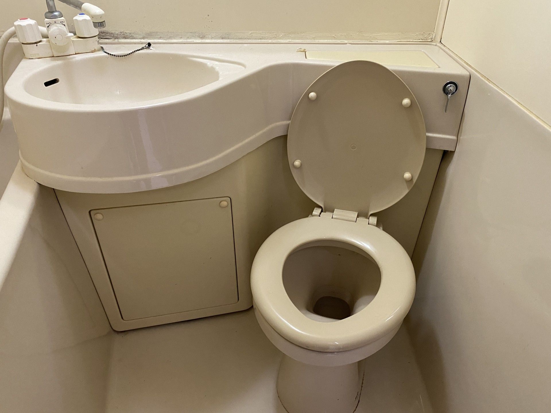 清潔なトイレ設備