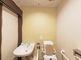 バリアフリー設計のトイレ空間