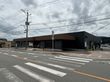 モダンな建物の外観