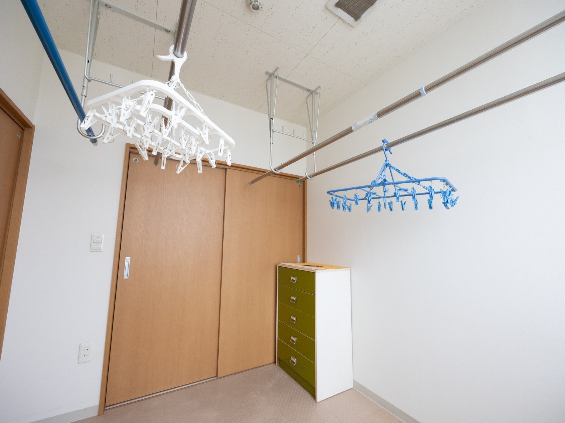 洗濯物干しスペース