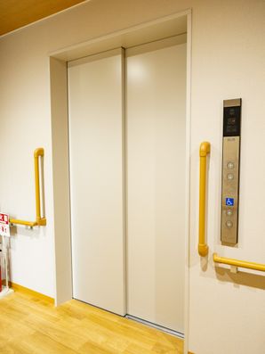 エレベーター