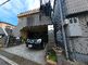 ゆったりとした玄関前の風景