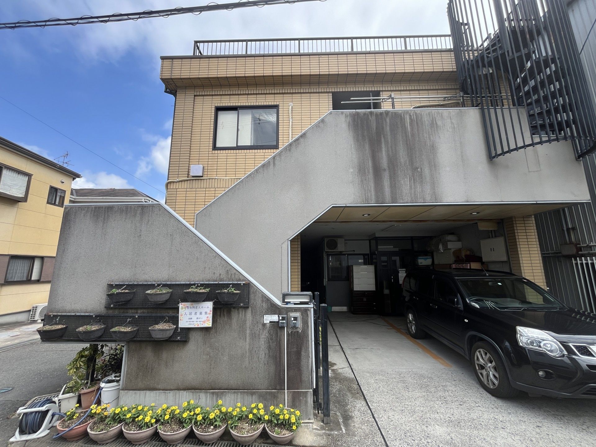入り口付近の外観