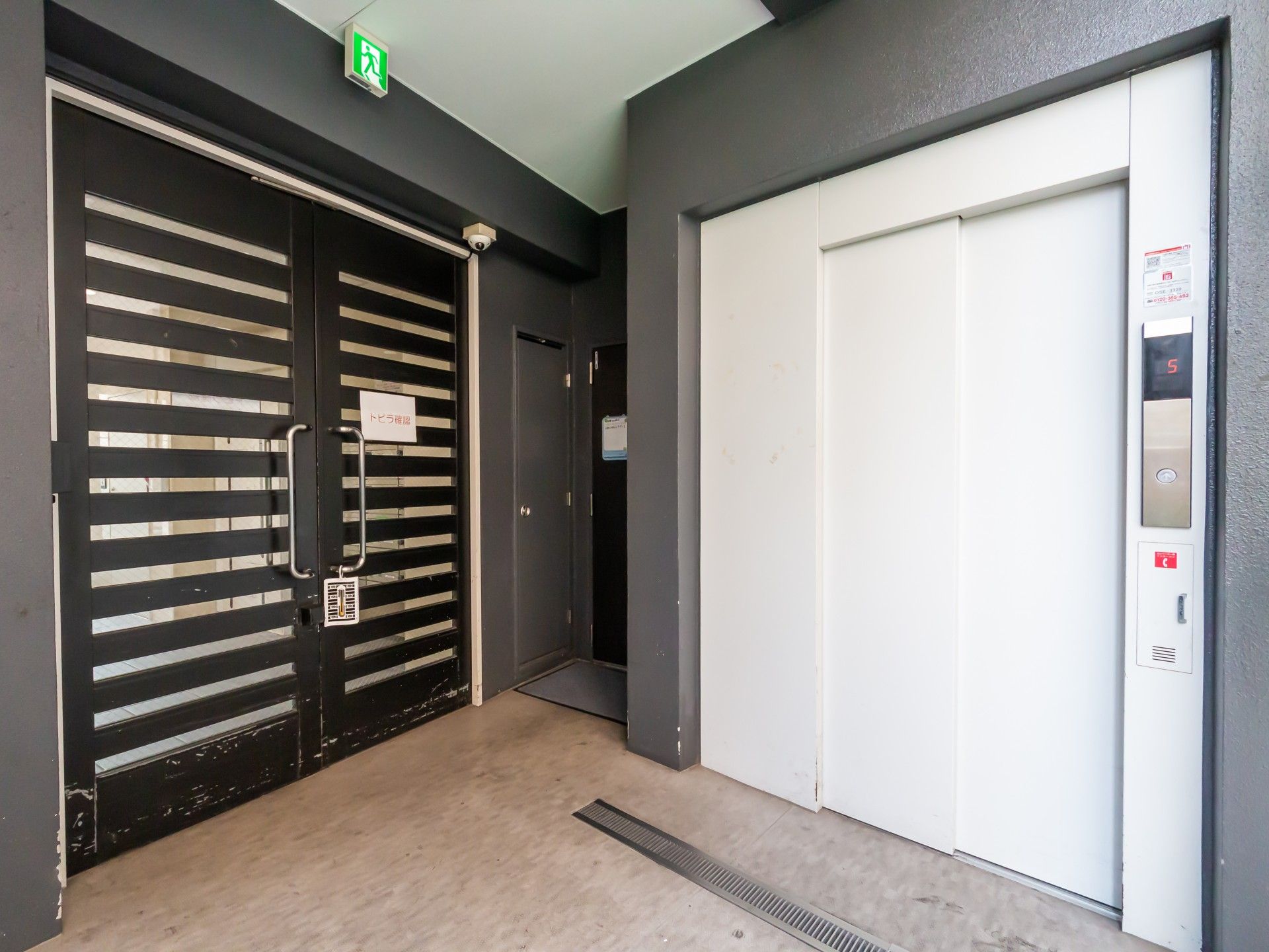 エレベーターホール