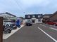 静かな住宅街に位置する施設