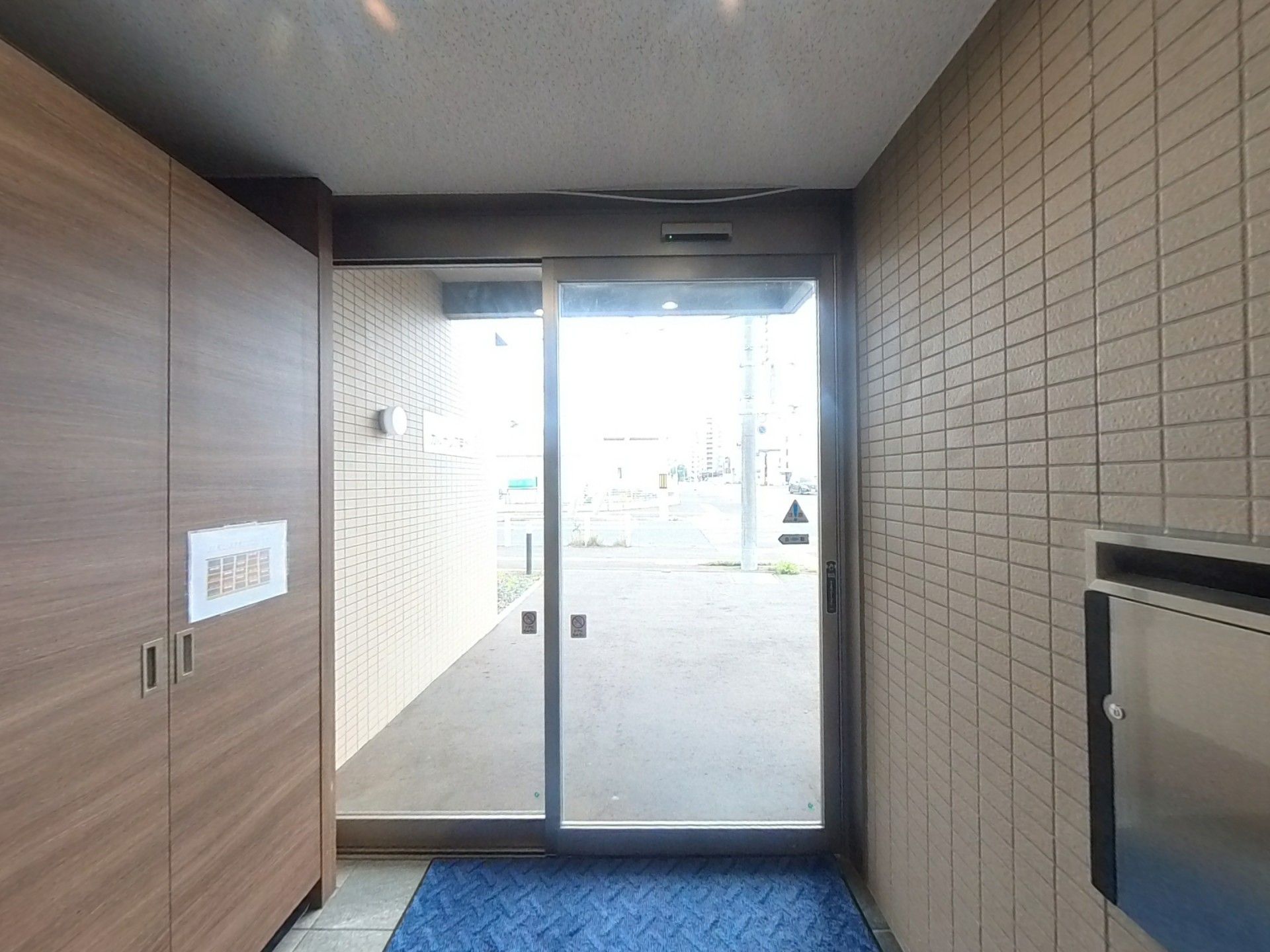 出入りしやすい玄関エリア