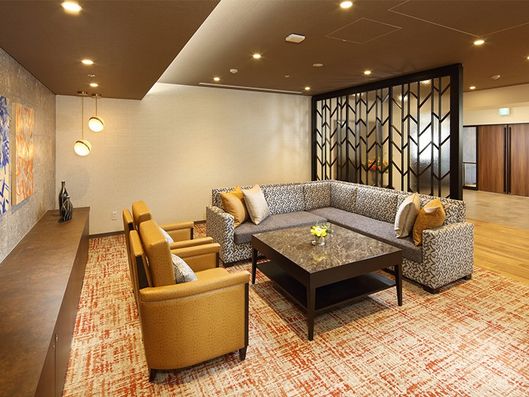 エントランスラウンジ