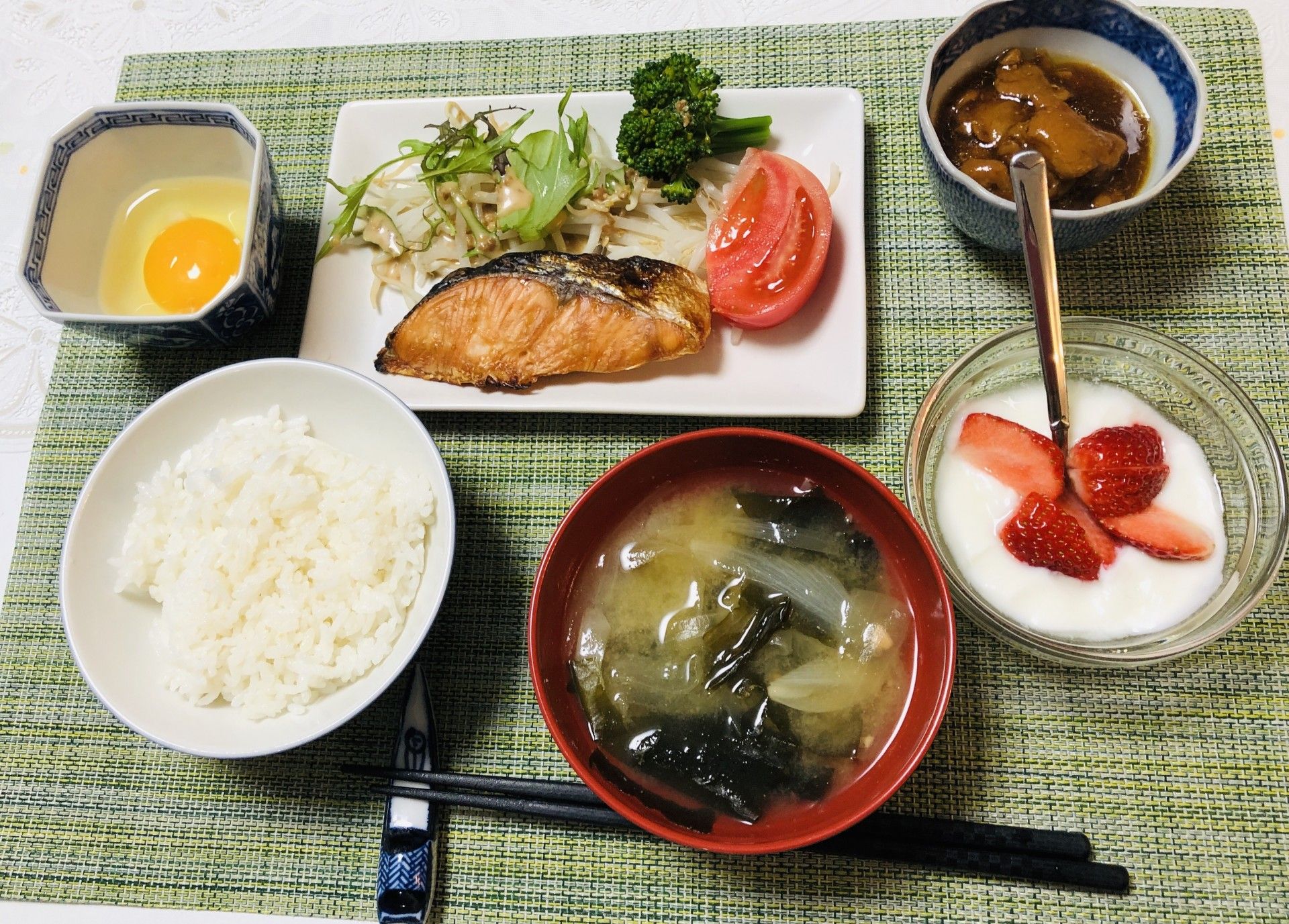 バランスの取れた和食の食事