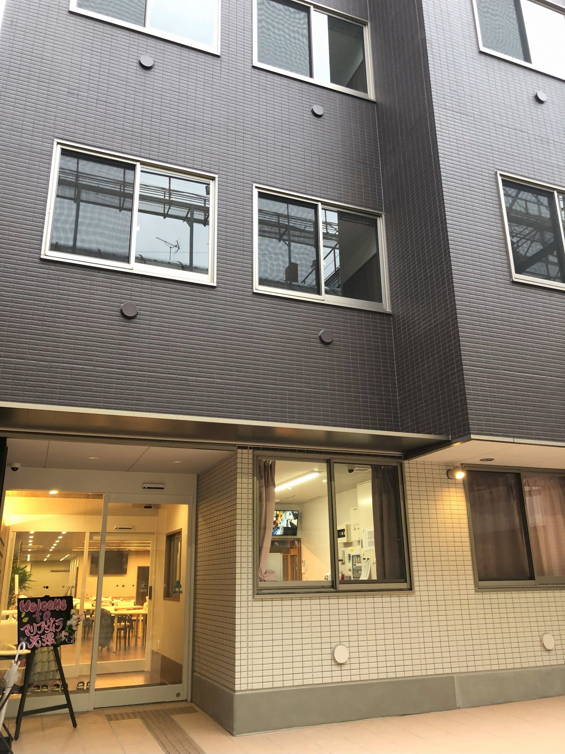 快適な生活が期待できる施設の外観