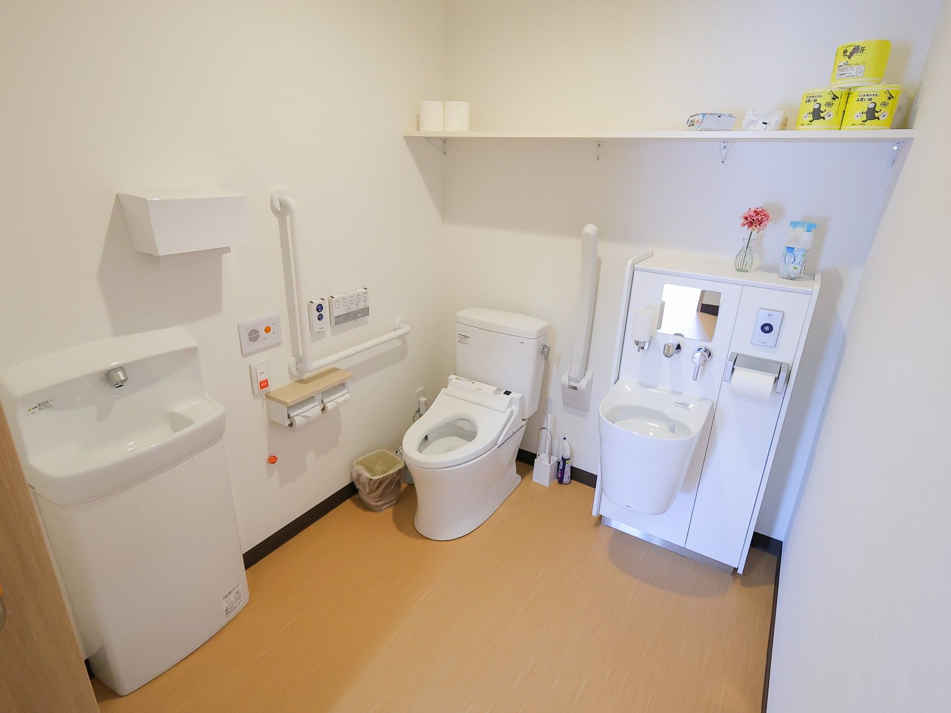 バリアフリーのトイレ設備
