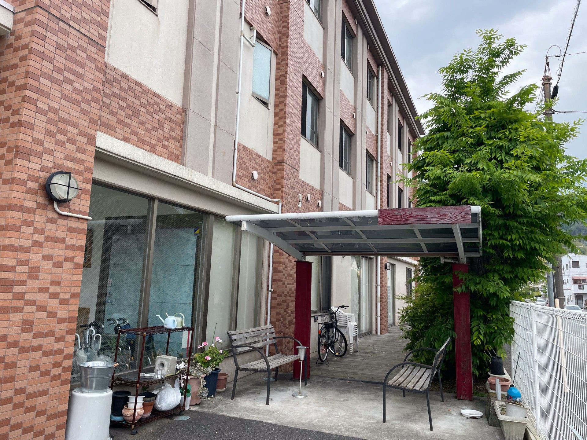 家族と笑顔で団らん