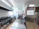 清潔で広々とした調理スペース