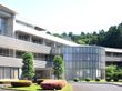 緑豊かな環境の建物