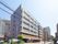 都市型のモダンな建物