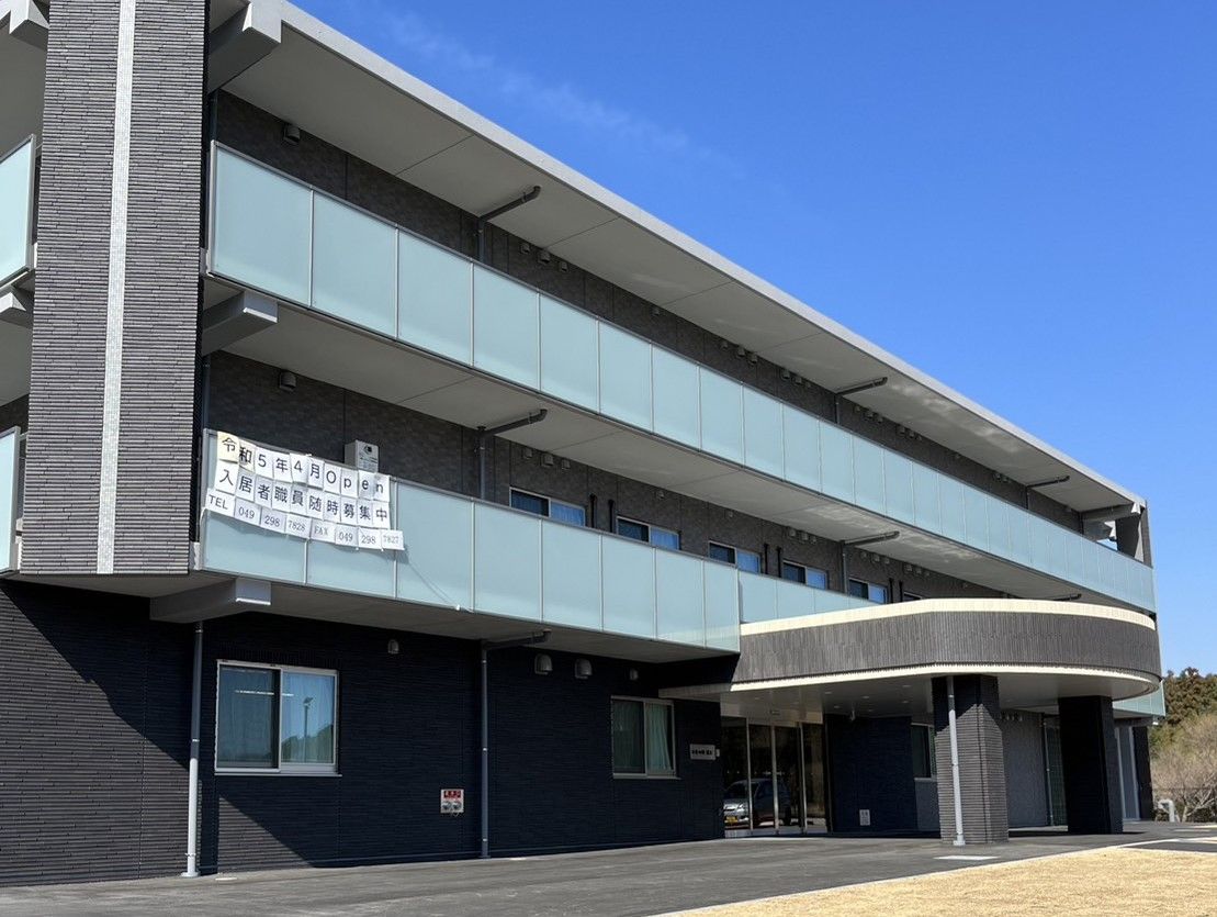 モダンな建物の外観