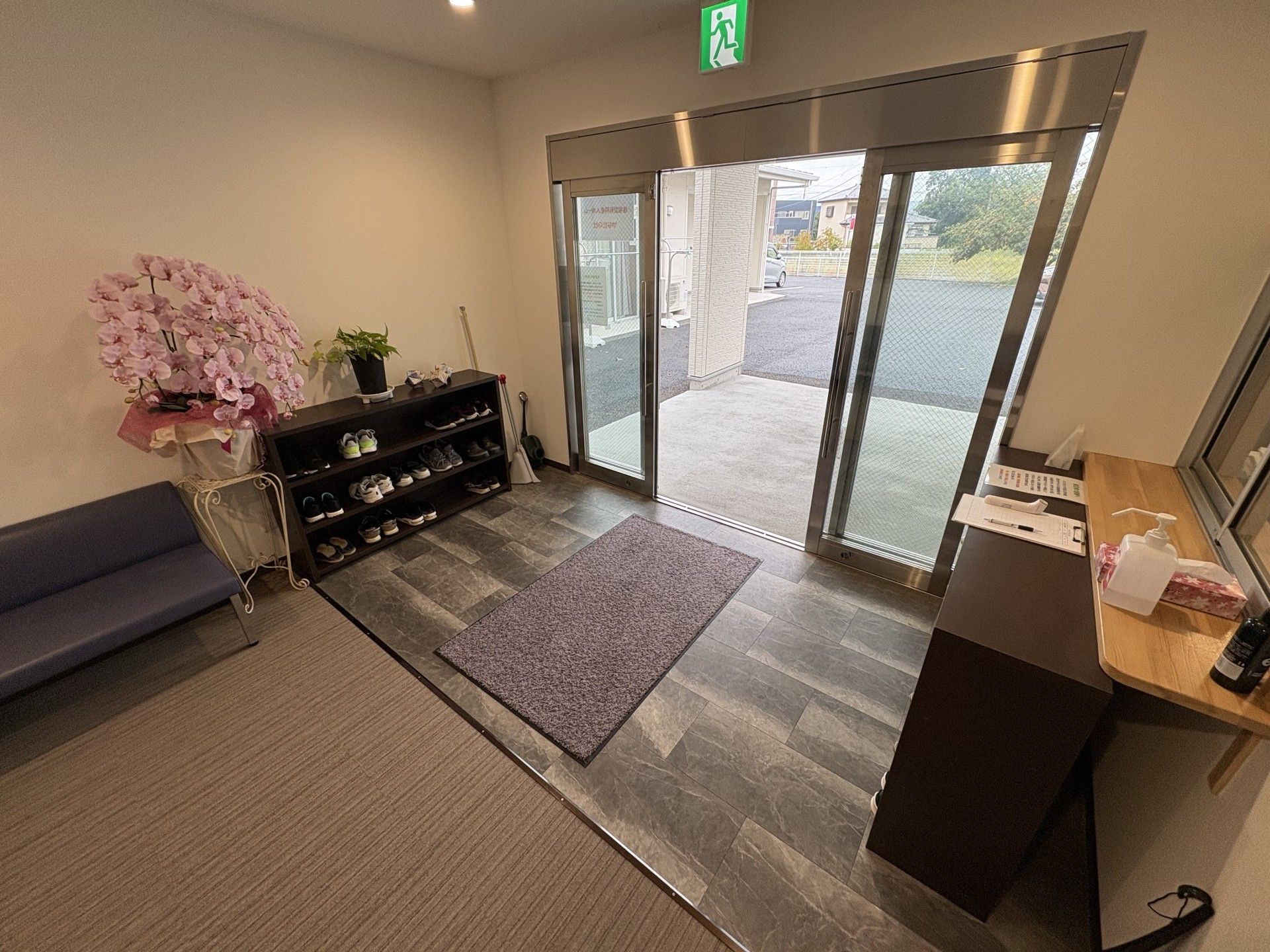 明るい玄関スペース