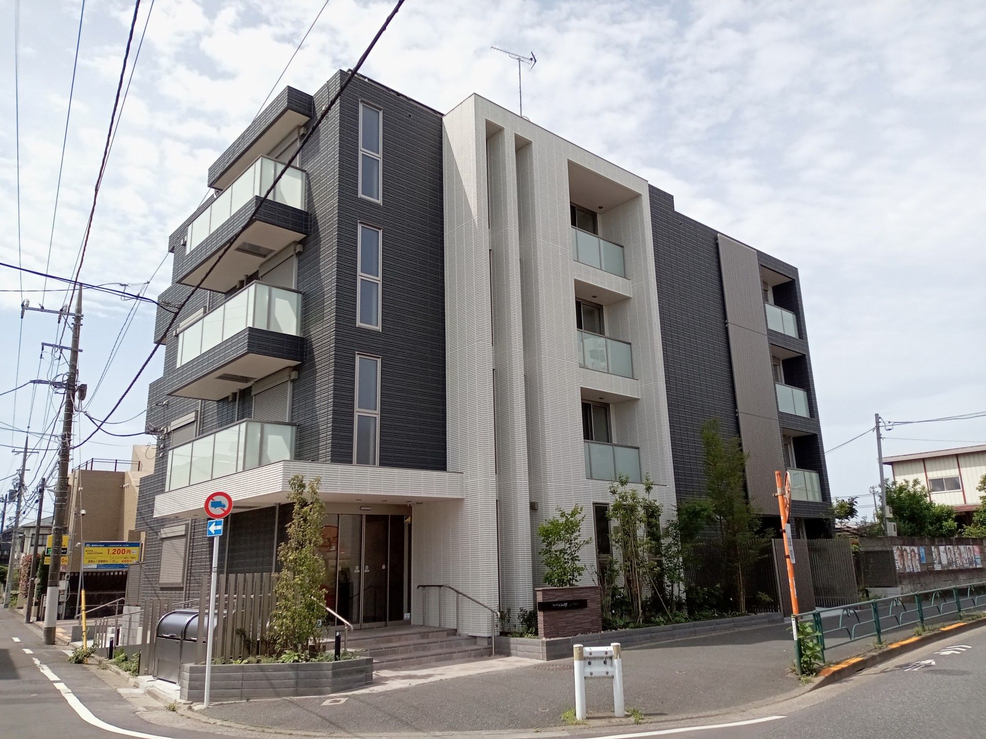 モダンな建築の外観