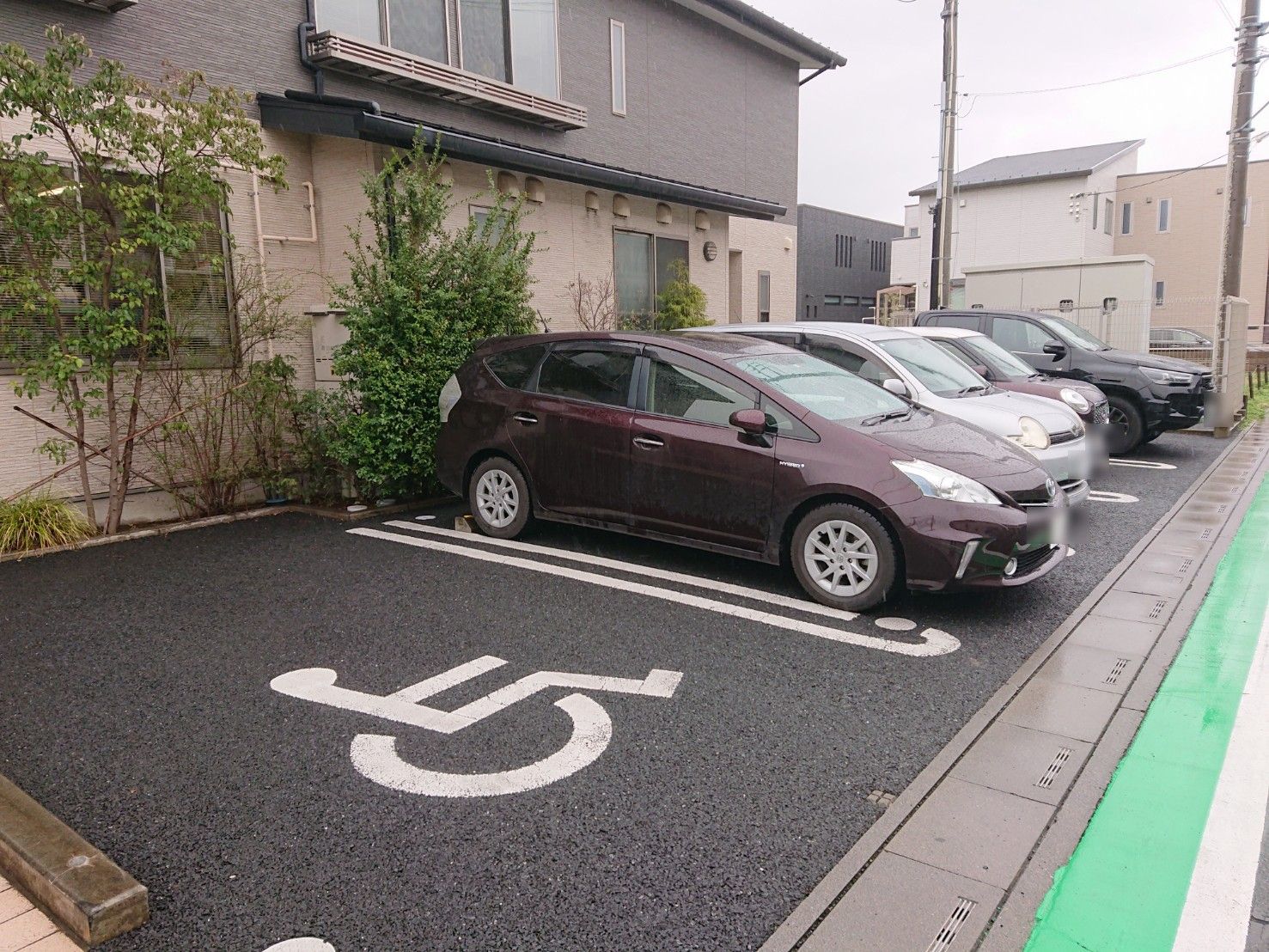 バリアフリー駐車場
