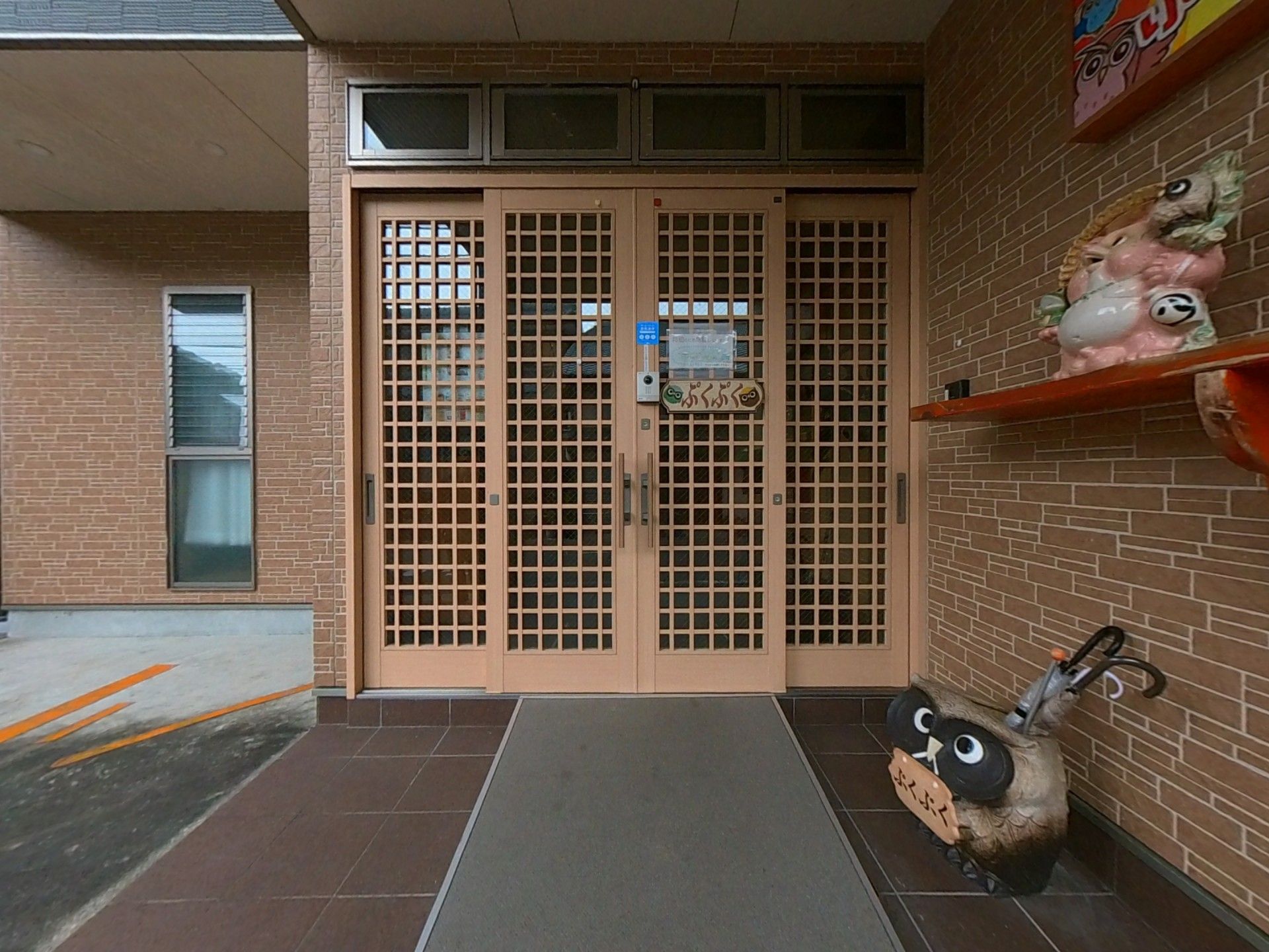 和風の玄関口
