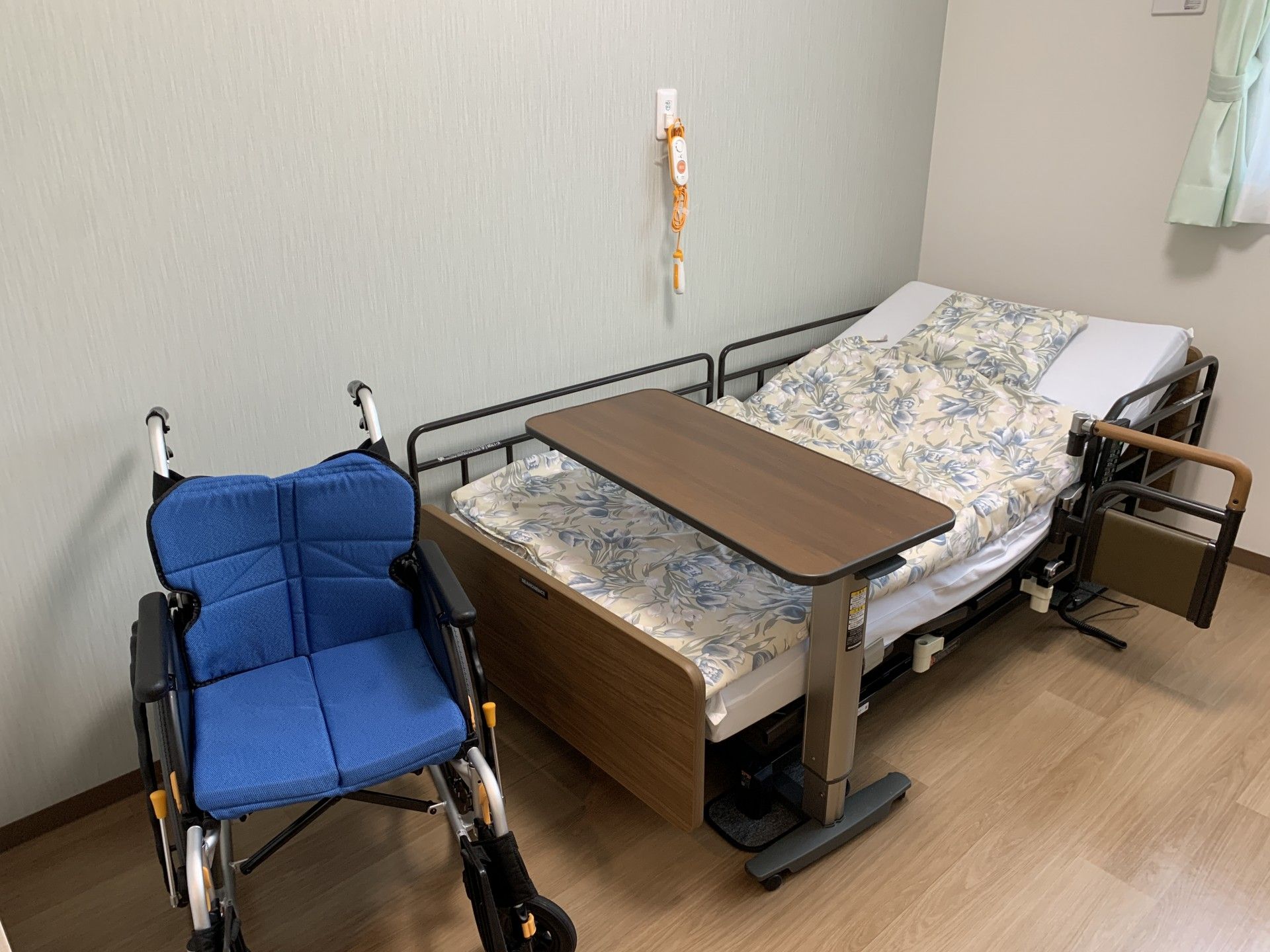 快適な個室の寝室