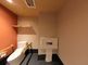 バリアフリー設計のトイレ空間