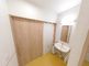 明るく清潔なトイレスペース