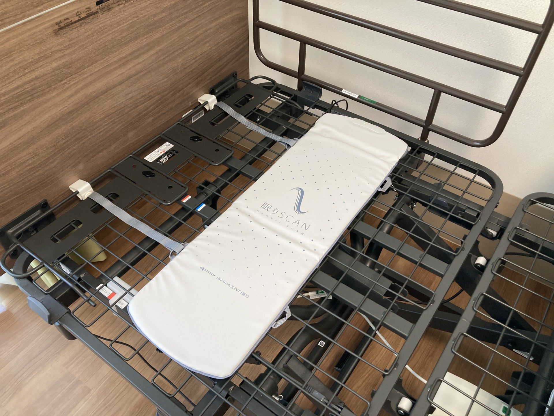 安全機能付きベッド