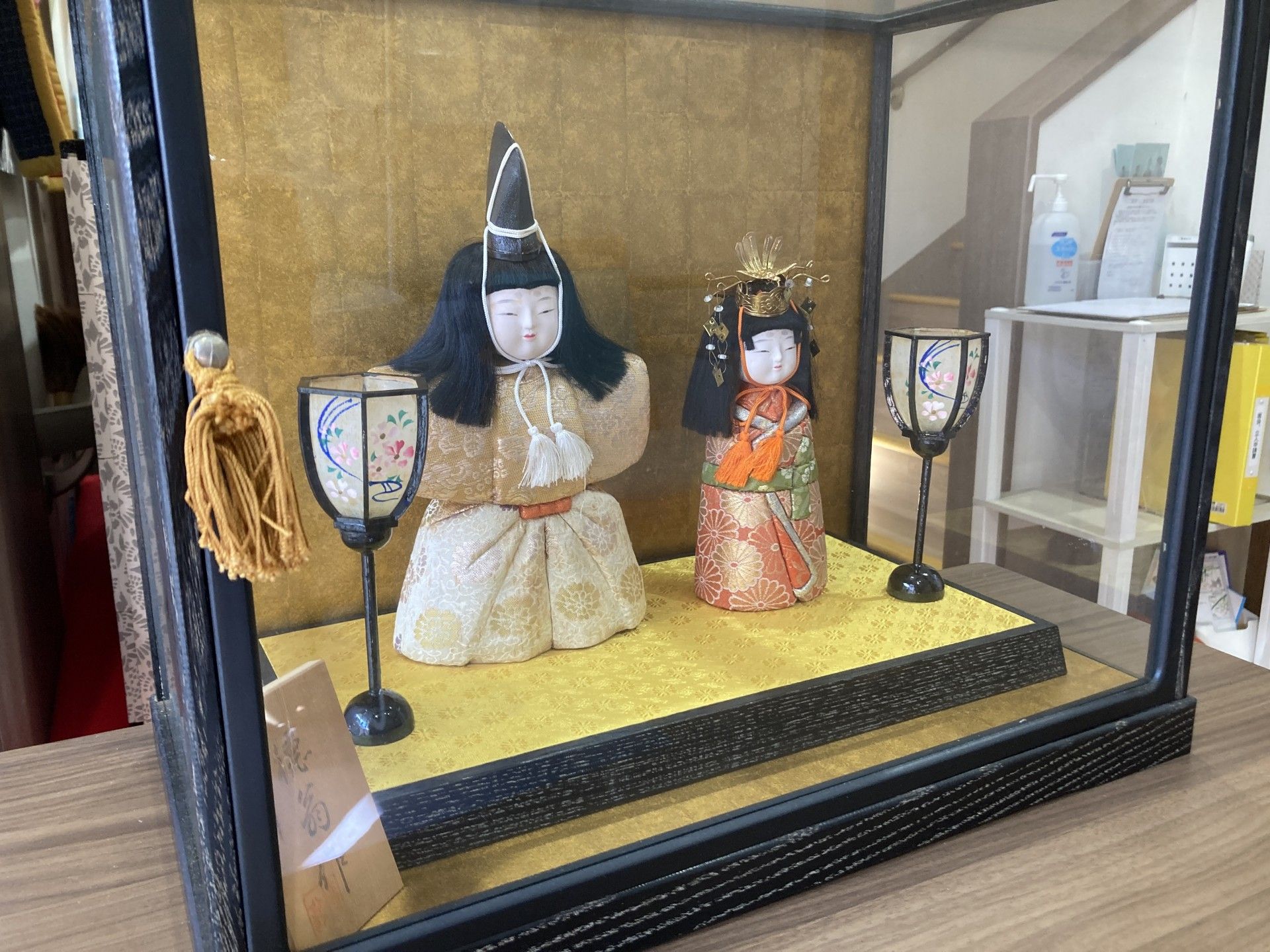 伝統的な人形の展示