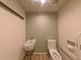 清潔感のあるトイレスペース