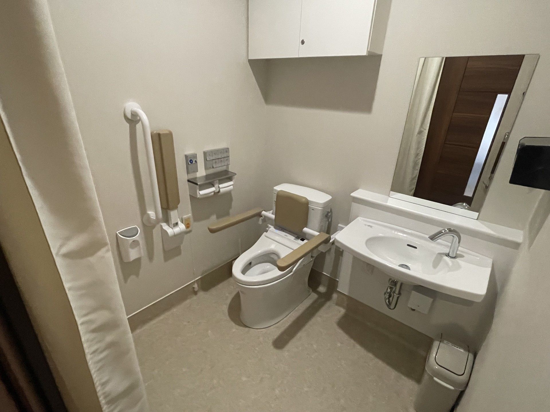 バリアフリーのトイレ設備