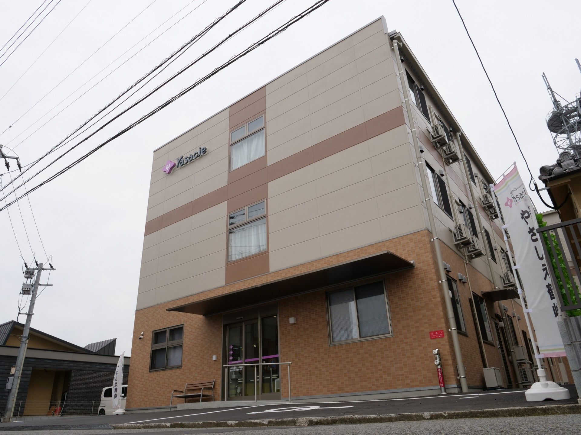 多階層の建物外観