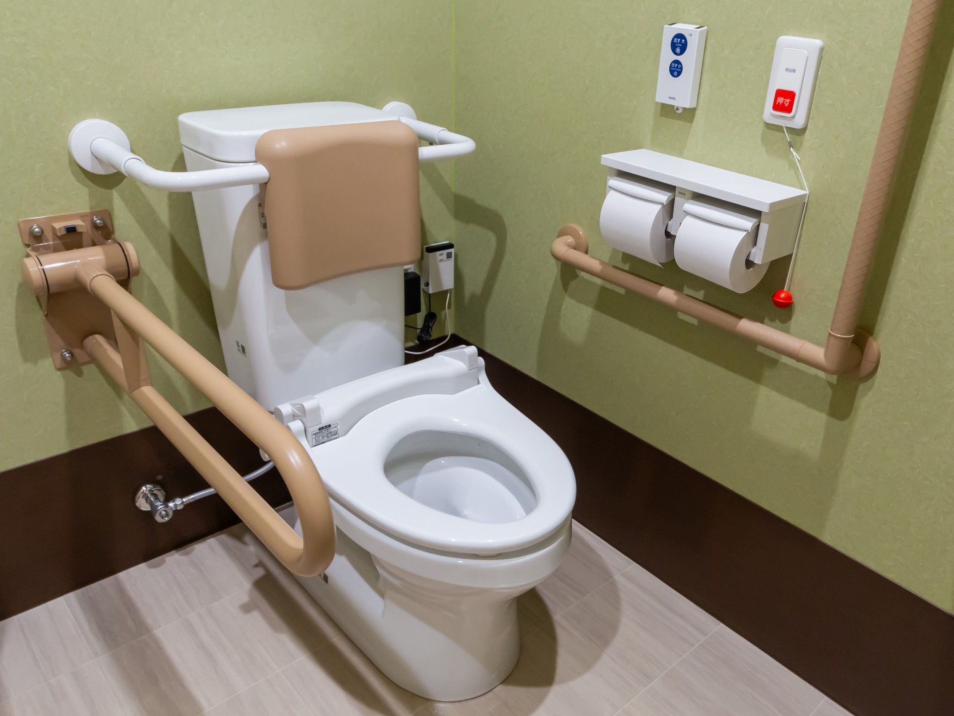 手すり付きトイレ設備