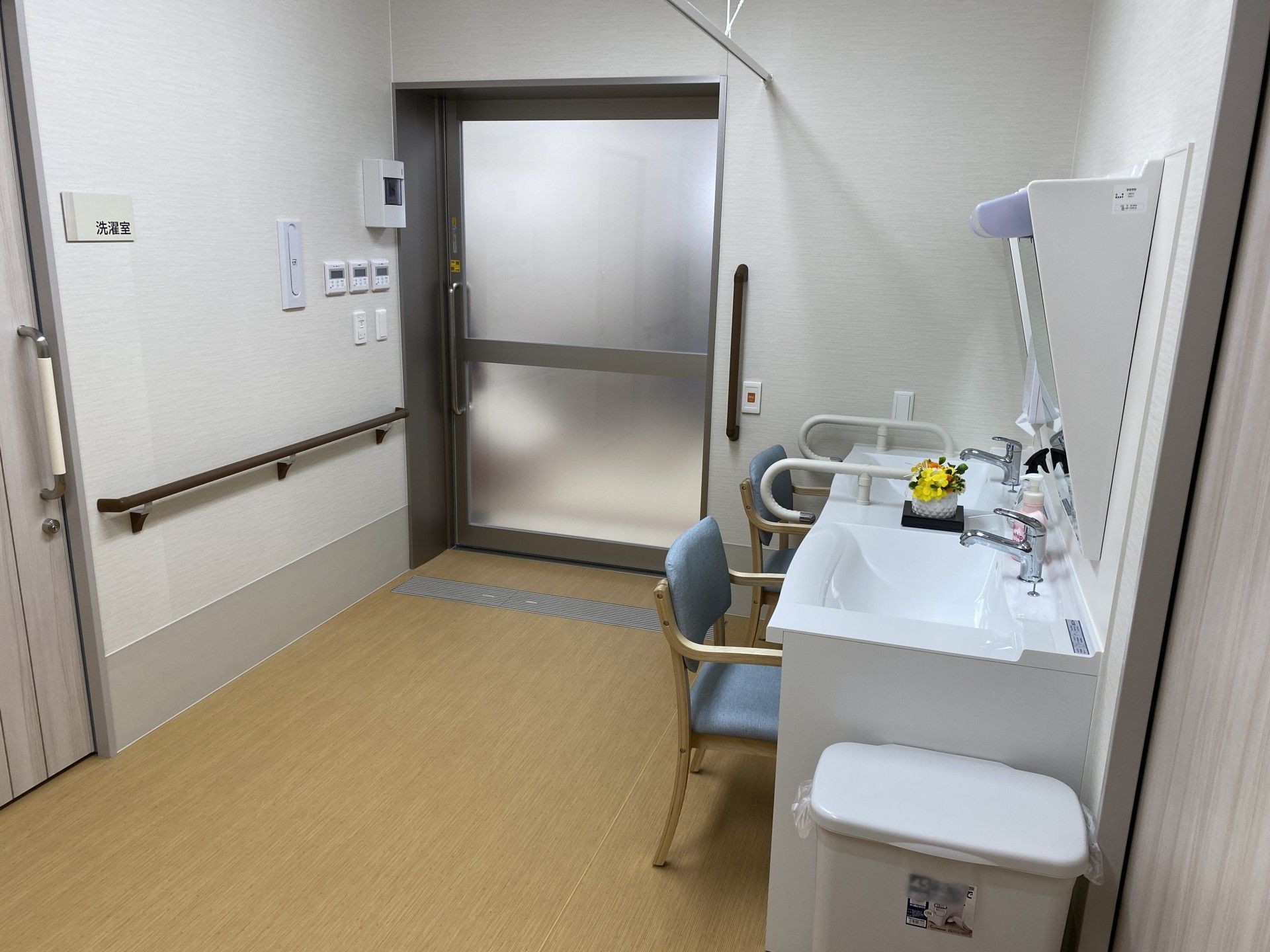 清潔な洗面所の一角