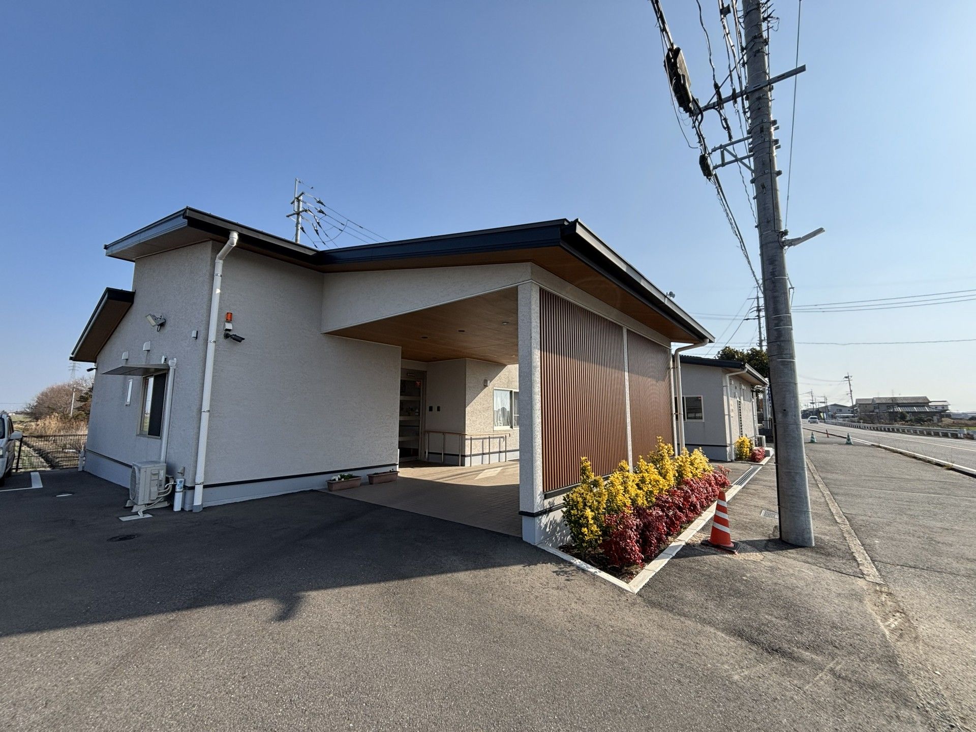 エントランスの外観