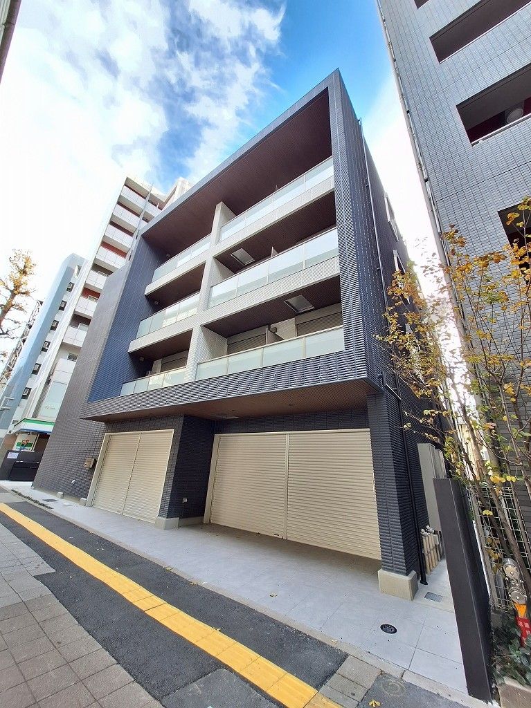 モダンな建物の外観