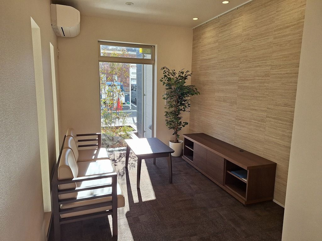 明るいリビングの一角