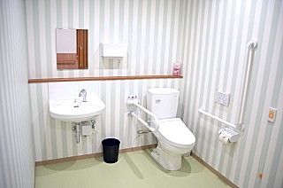 利用者の安全を考えたトイレ
